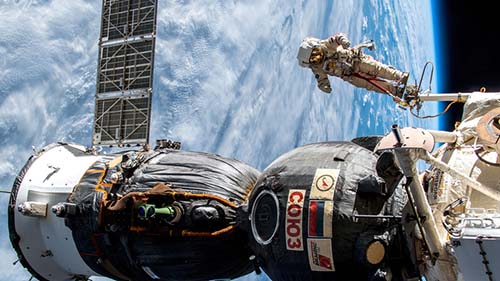 Россия поможет выезд проститутки космическим кораблям Thermique самозалечиться